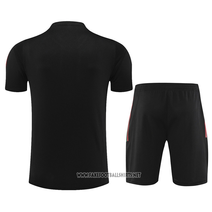 Tracksuit
 Manchester United Short Sleeve
 2023-2024 Black
 - Shorts
